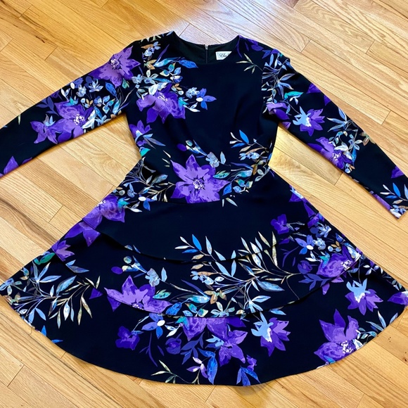 Amazingly beautiful & flowy Eliza J purple/black floral crepe long sleeve dress - Picture 3 of 7